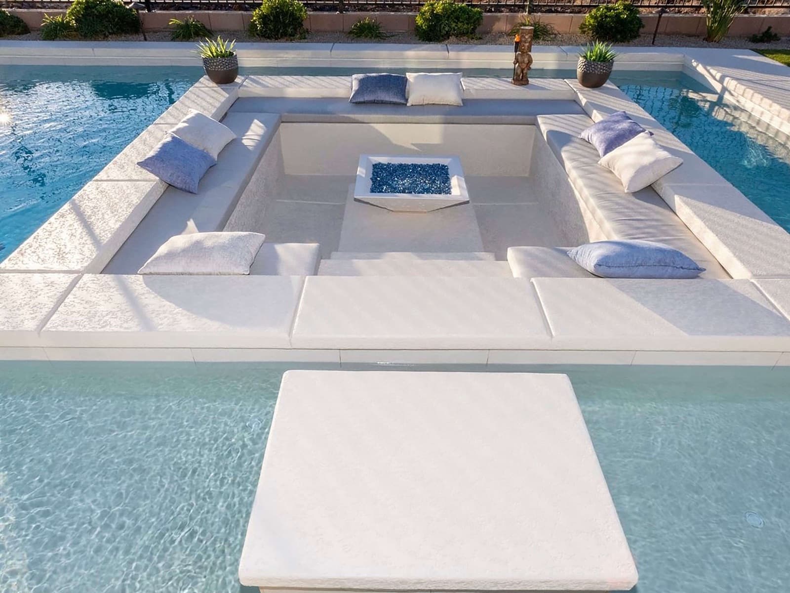 Completed custom pool build by CraftYourPool